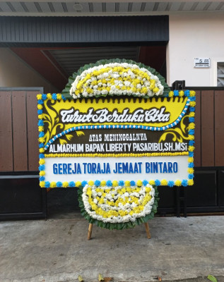 Papan Bunga Duka di Pondok Labu